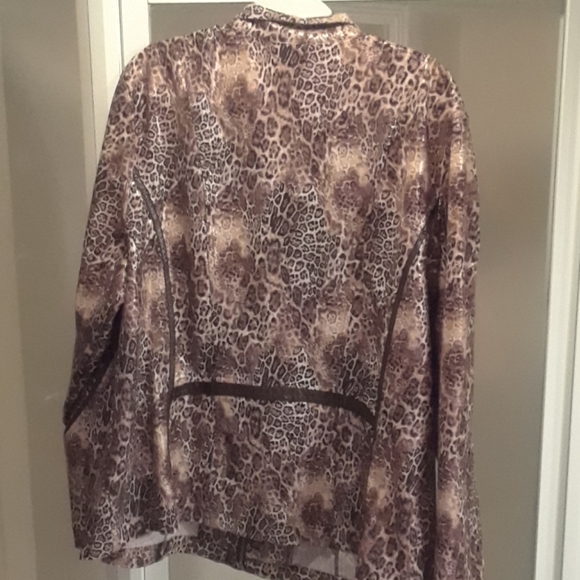 Jacket - Picture 2 of 3